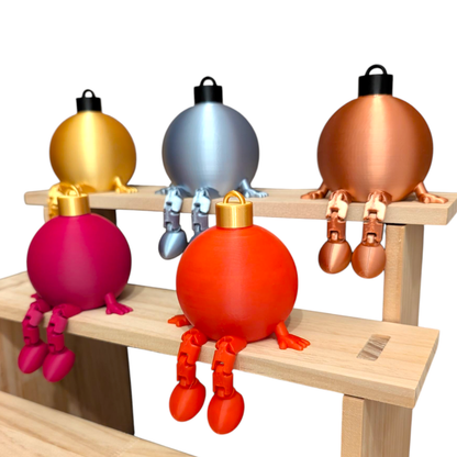 Weihnachtskugel mit Flexi-Beinen – Christbaumschmuck