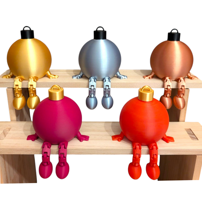 Weihnachtskugel mit Flexi-Beinen – Christbaumschmuck